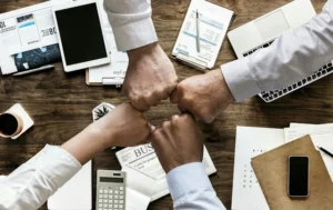 L'intelligence humaine se traduit par une communication et un savoir être